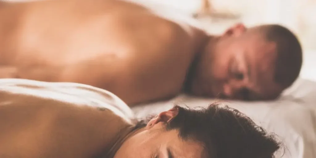 How Does Couples Massage Work