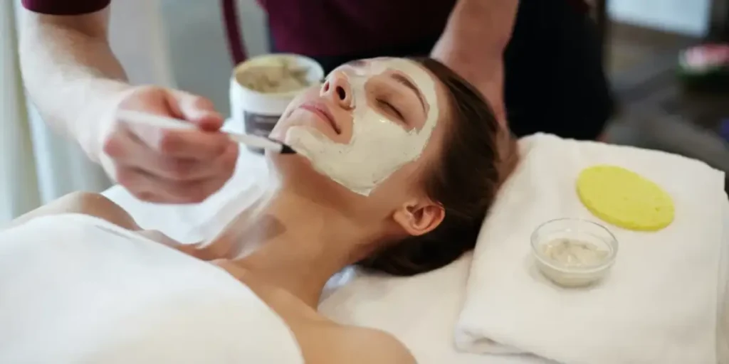 How To Choose The Right Facial For Your Skin Type 2 Facial