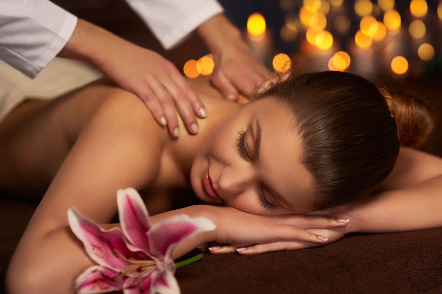 Back Massage Service 10 Woman-Relaxing-Spa